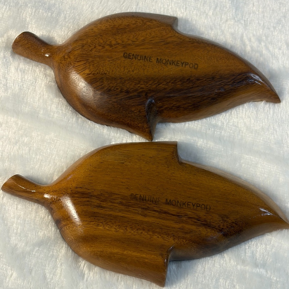 Pair Of Vintage Monkey Pod Wood Leaf Shaped Bowls Straight From Granny’s Attic